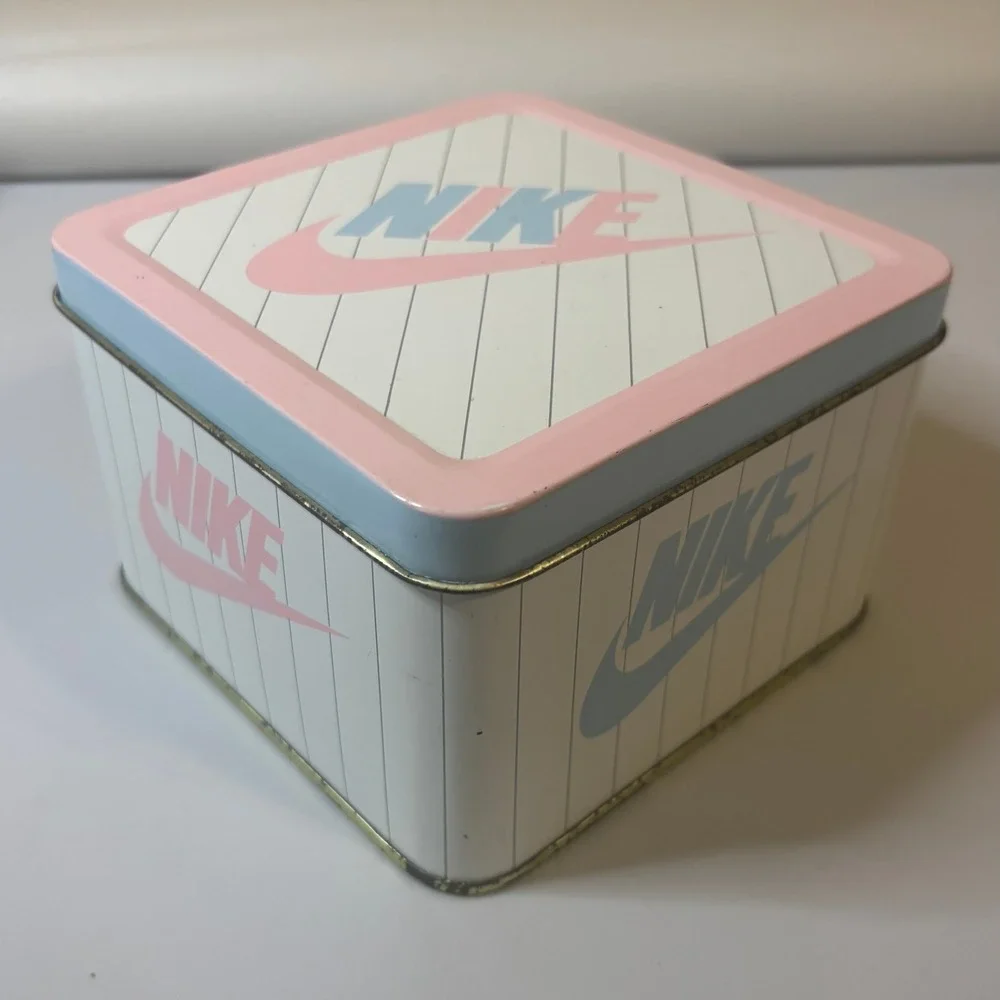 1986 Nike Baby Sneakers Sweet Dreams‎ Original Tin White Blue Infant Baby Reveal